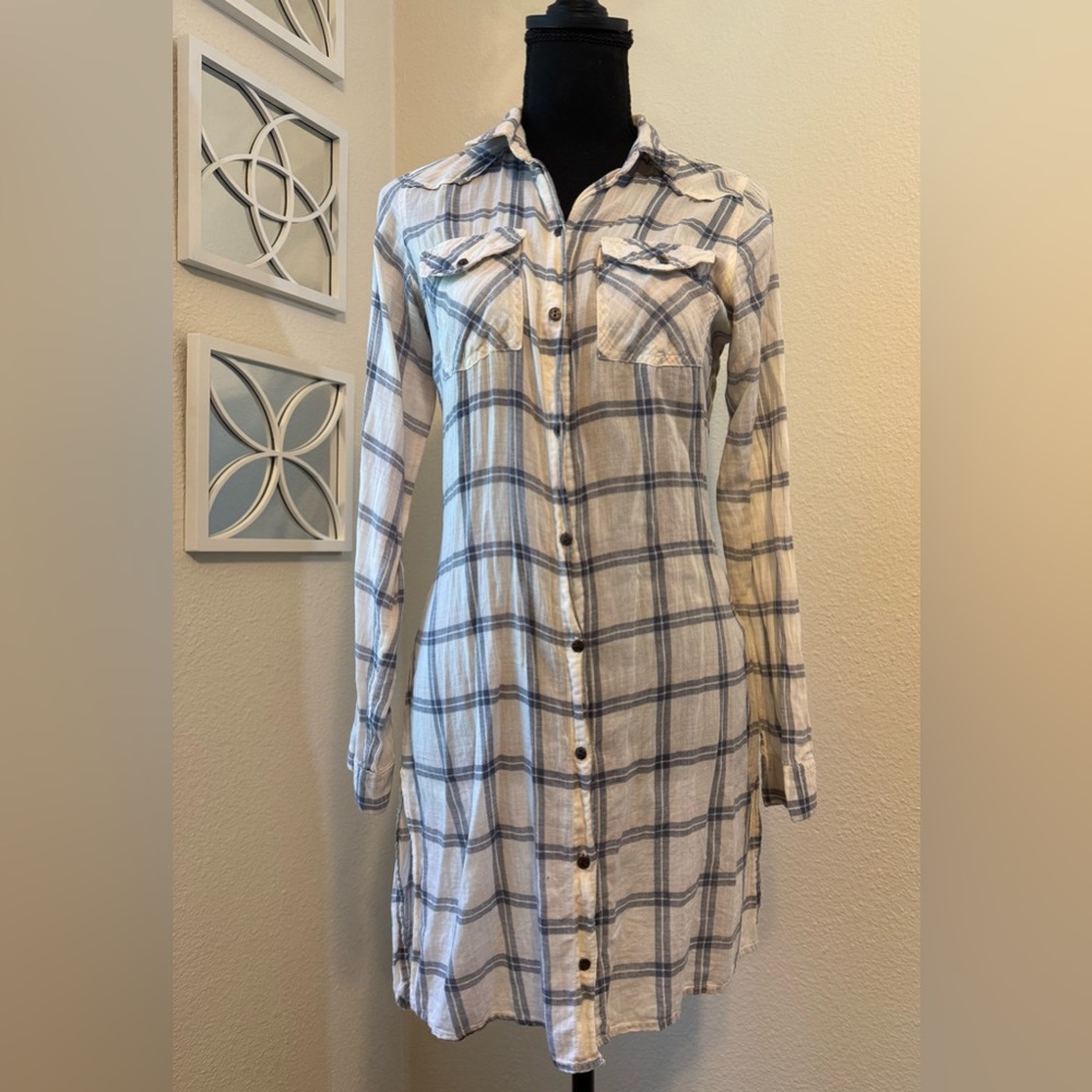 White and Blue Plaid Women's Long Sleeve Western Shirt Size S